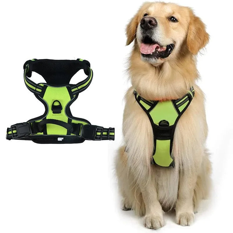 No Pull Front Clip Dog Harness with Reflective Strip, Adjustable Comfort Walking Vest Harness with Soft Handle, Escape Proof Pet Strap for Medium Large Dogs Daily Walking Training