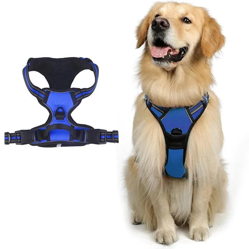 No Pull Front Clip Dog Harness with Reflective Strip, Adjustable Comfort Walking Vest Harness with Soft Handle, Escape Proof Pet Strap for Medium Large Dogs Daily Walking Training