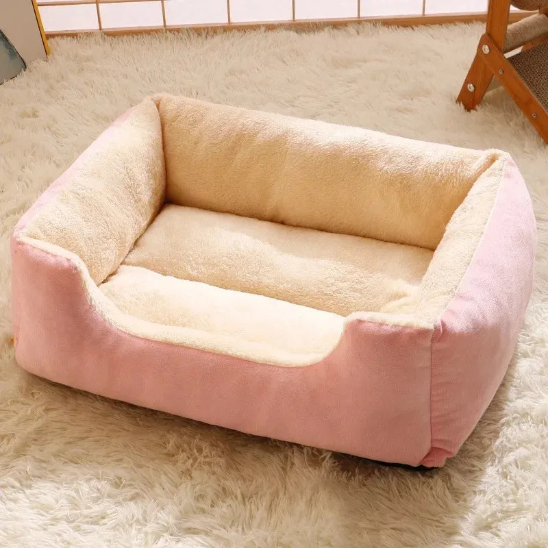 Coussin rectangulaire en peluche