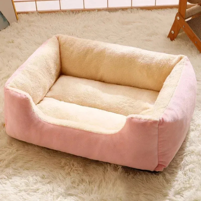 Coussin rectangulaire en peluche