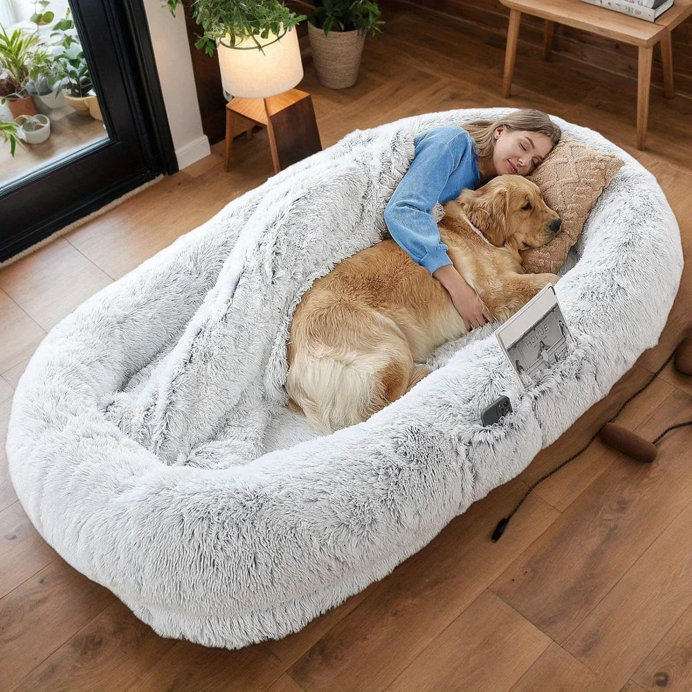 Lit géant pour chien et maître, fausse fourrure